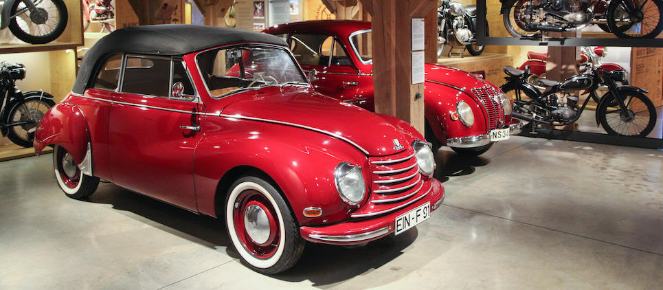 Museen für Enthusiasten von alten Autos
