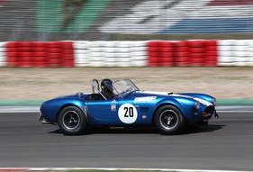 AC Cobra 289 (1964) - im Rennen R7 der Gentlemen Drivers am AvD Oldtimer Grand Prix 2013 (1964)