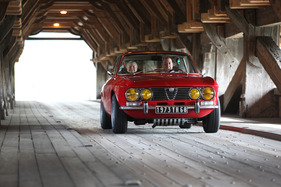 Alfa Romeo 2000 GTV Bertone (1973) - am Treffen italienischer Oldtimerautos Italiauto 2013