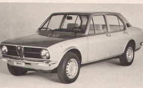 Alfa Romeo Alfetta 1.6 (1975) Alfa Romeo Alfetta 1.6 (1975)