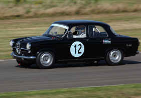 Alfa Romeo Giulietta Ti (1959) - Rennen R5 und R12 - St Mary's Trophy am Goodwood Revival 2012 (1959) Alfa Romeo Giulietta Ti (1959) - Rennen R5 und R12 - St Mary's Trophy am Goodwood Revival 2012 (1959)