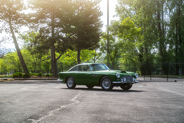 Aston Martin DB4 Series I (1960) - Lot No. 352 -