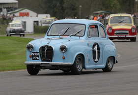 Austin A 35 (1957) - Rennen R5 und R12 - St Mary's Trophy am Goodwood Revival 2012 (1957) Austin A 35 (1957) - Rennen R5 und R12 - St Mary's Trophy am Goodwood Revival 2012 (1957)