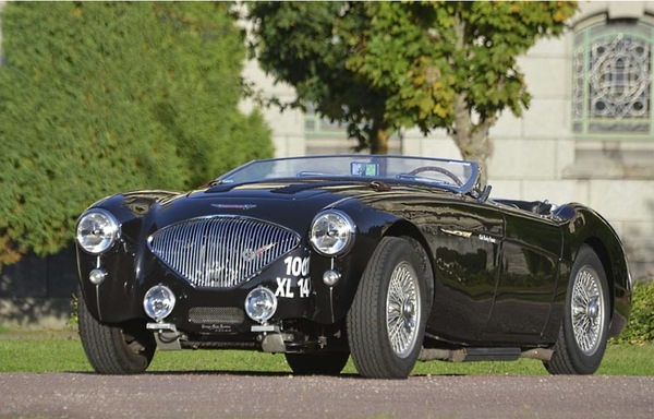 Austin-Healey 100 M Works (1958) - angeboten an der Artcurial Versteigerung "Automobiles Sur les Champs VI" am 20. Oktober 2013