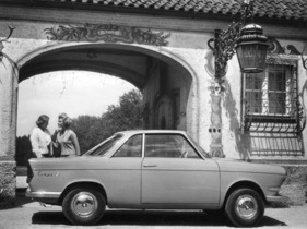 BMW 700 Coupé (1959) - vornehme Eleganz und unverkennbarer Chic - so schrieben die BMW-Werbetexter (1959) BMW 700 Coupé (1959) - vornehme Eleganz und unverkennbarer Chic - so schrieben die BMW-Werbetexter (1959)