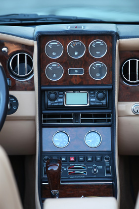 Bentley Azure (2002) (2002) Bentley Azure (2002) (2002)