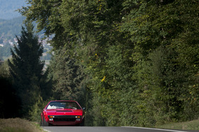 Dino 308 GT4 (1974) - die Front erinnerte an den früher präsentierten Lamborghini Urraco