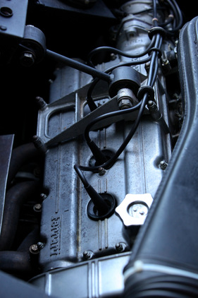 Dino 308 GT4 (1974) - dieser Motor ist kein Kostverächter