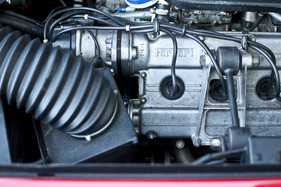 Dino 308 GT4 (1974) - nur auf dem Motor prangt bei frühen Baujahren der Ferrari-Schriftzug (1974) Dino 308 GT4 (1974) - nur auf dem Motor prangt bei frühen Baujahren der Ferrari-Schriftzug (1974)