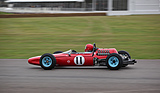 Ferrari 1512 (1964) - am Start beim Rennen um die Glover Trophy am Goodwood Revival 2013