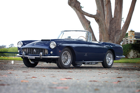 Ferrari 250 GT Cabriolet Series II Pininfarina (1960) - versteigert als Lot 127 durch RM Auction am 17. August 2013 in Monterey (1960) Ferrari 250 GT Cabriolet Series II Pininfarina (1960) - versteigert als Lot 127 durch RM Auction am 17. August 2013 in Monterey (1960)