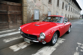 Ferrari 250 GT Lusso Berlinetta (1964) - angeboten als Lot 135 an der RM Auction Villa Erba am 25. Mai 2013