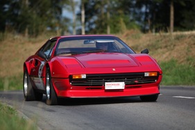 Ferrari 308 GTB Vetroresina (1976) - an der Bergprüfung Altbüron 2013 (1976) Ferrari 308 GTB Vetroresina (1976) - an der Bergprüfung Altbüron 2013 (1976)