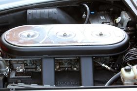 Ferrari 330 GT (1967) - Vierliter-V12