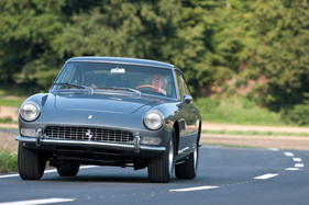 Ferrari 330 GT - powerful Gran Turismo for a fast trip for four