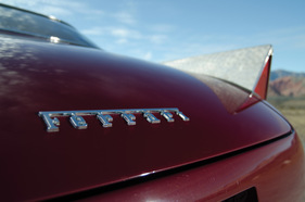 Ferrari 410 Superamerica Scaglietti (1957) - Ferrari-Schriftzug auf dem Heck