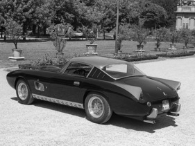 Ferrari 410 Superamerica Scaglietti (1957) - Heckansicht - fotografiert im Jahre 1957