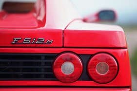 Ferrari 512 M (1995) - Rundleuchten hinten und Typenschriftzug