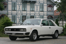 Fiat 130 Coupé (1974) - auch heute, über 40 Jahre später, wirkt der Fiat noch sehr elegant, obschon wir uns inzwischen an andere Proportionen gewöhnt haben