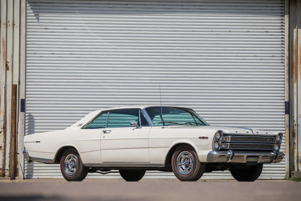 Ford Galaxie 7-Liter Q-Code 2-Door Hardtop (1966) als Lot 182 am Bonhams Greenwich Sale 2019