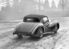 Healey 2.4 Litre (1947) - Heckansicht (1947)