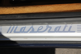 Maserati Spyder Cambiocorsa (2003) - auch auf Einstiegsleiste steht der Markenname (2003) Maserati Spyder Cambiocorsa (2003) - auch auf Einstiegsleiste steht der Markenname (2003)