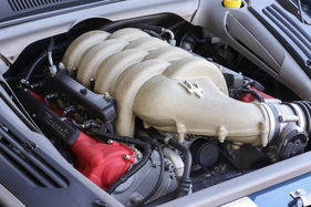 Maserati Spyder Cambiocorsa (2003) - the fact that you are dealing with a Maserati is also clear under the hood