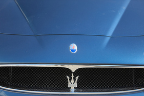 Maserati Spyder Cambiocorsa (2003) - der Dreizack ist omnipräsent (2003)