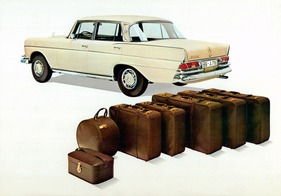 Mercedes Benz 300 SE (1964) - für die Baureihe W 112 gab es einen eigenen Koffersatz (1964) Mercedes Benz 300 SE (1964) - für die Baureihe W 112 gab es einen eigenen Koffersatz (1964)