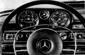 Mercedes Benz 300 SEL 6.3 (1968) - Armaturen sind sicher eingebettet und mit einem Blick ablesbar (1968) Mercedes Benz 300 SEL 6.3 (1968) - Armaturen sind sicher eingebettet und mit einem Blick ablesbar (1968)