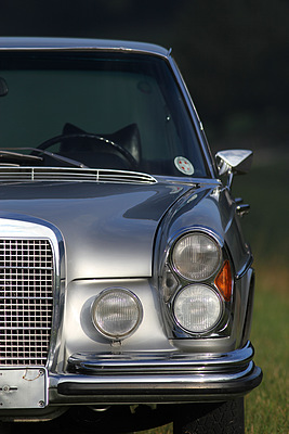 Mercedes-Benz 300 SEL 6.3 (1972) - diese Scheinwerferanordnung wurde auch bald zu einem beliebten Extra für die Fahrer der kleineren SE-Modelle