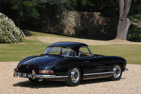 Mercedes-Benz 300 SL Roadster (1961) – versteigert als Lot 115 durch RM Auction London 8./9. September 2013 (1961) Mercedes-Benz 300 SL Roadster (1961) – versteigert als Lot 115 durch RM Auction London 8./9. September 2013 (1961)
