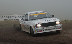 Opel Ascona 400 - am Start der ADAC Rallye Köln-Ahrweiler 2012 mit Rainer Hermann (Startnummer 9) (1981) Opel Ascona 400 - am Start der ADAC Rallye Köln-Ahrweiler 2012 mit Rainer Hermann (Startnummer 9) (1981)