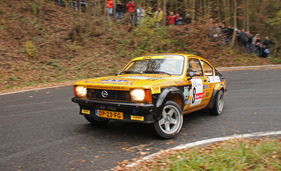 Opel Kadett Rallye - am Start der ADAC Rallye Köln-Ahrweiler 2012 mit Edwin Wolves (Startnummer 8) (1978) Opel Kadett Rallye - am Start der ADAC Rallye Köln-Ahrweiler 2012 mit Edwin Wolves (Startnummer 8) (1978)