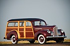 Bild: Packard One-Ten Deluxe Station Wagon by Hercules (1941) - als Lot 262 an der Monterey RM Auction vom 17. und 18. August 2012 angeboten