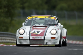 Porsche 911 SC (1982) beim 3-Stunden-Rennen des ADAC Eifelrennen 2012 (1982)