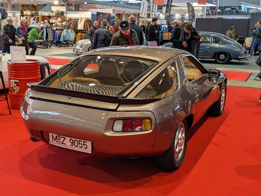 Here I also have an override title in German, let's see