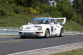 Porsche Turbo 911 (1987) - Gleichmässigkeitsprüfungen auf der Nordschleife beim ADAC Eifelrennen 2012 (1987) Porsche Turbo 911 (1987) - Gleichmässigkeitsprüfungen auf der Nordschleife beim ADAC Eifelrennen 2012 (1987)