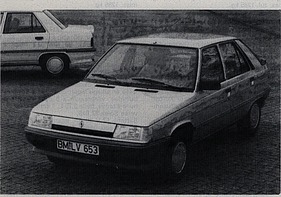 Renault 11 1,2-Liter - 55 PS (DIN) 1 Vergaser (1988) Renault 11 1,2-Liter - 55 PS (DIN) 1 Vergaser (1988)