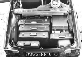 Renault R16 (1965) - grosser Kofferraum ohne störendes Reserverad (1965) Renault R16 (1965) - grosser Kofferraum ohne störendes Reserverad (1965)