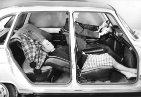 Renault R16 (1965) - mit bequemen Liegesitzen (1965) Renault R16 (1965) - mit bequemen Liegesitzen (1965)