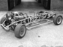 Bild: TVR 350i (1984) - Rohrrahmen-Chassis mit eingebautem V8-Motor mit Rover-Wurzeln