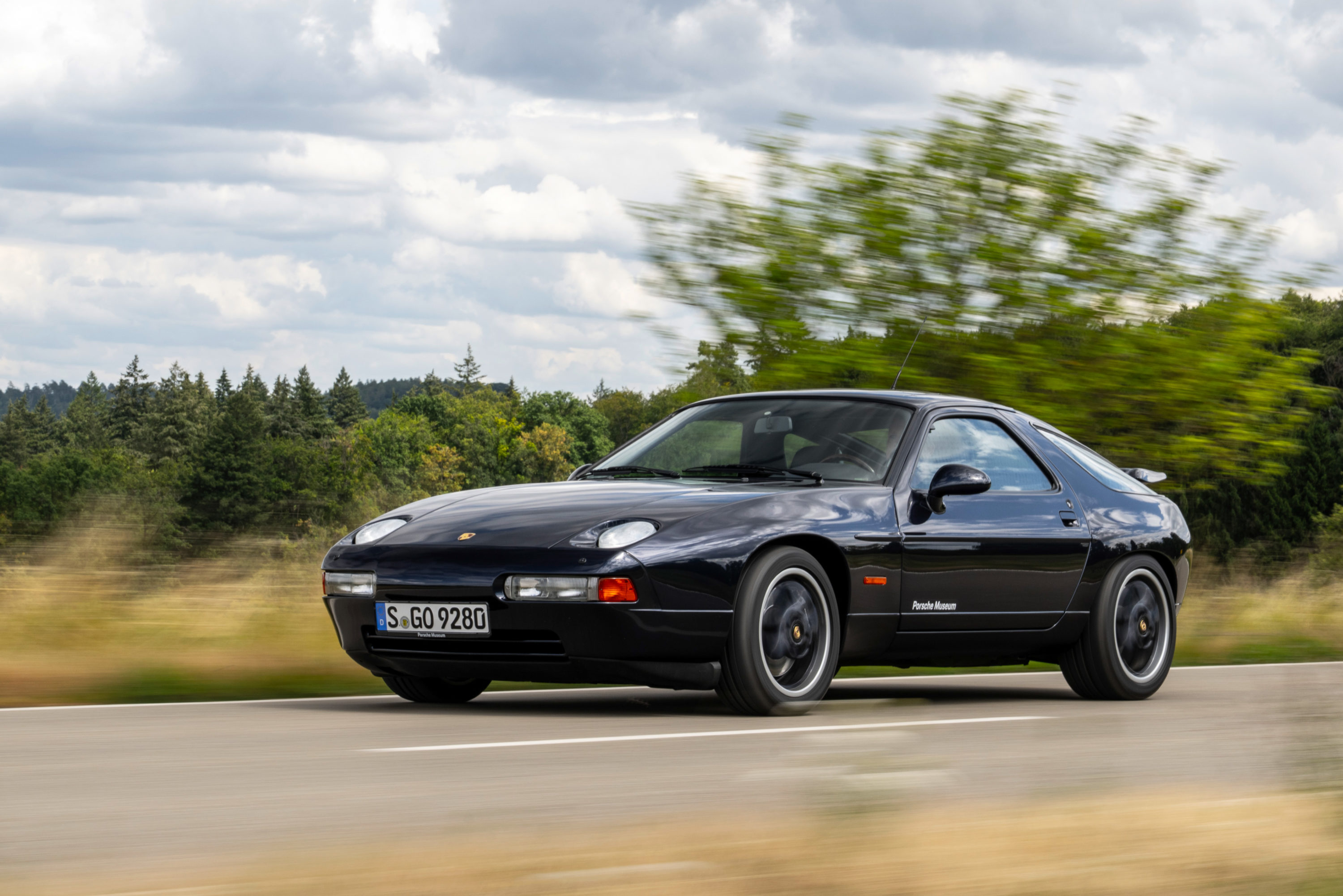 Porsche 928 GTS